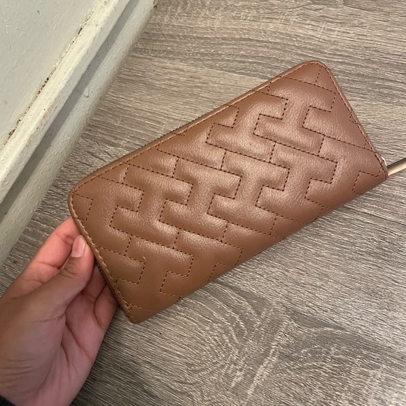 Brown Wallet - Picture 3 of 6